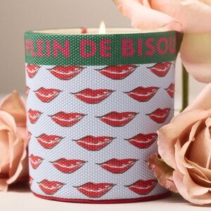 “De Bisous Plein”Emi Fruity Rose’ Spritz Glass Candle from Anthropolie.